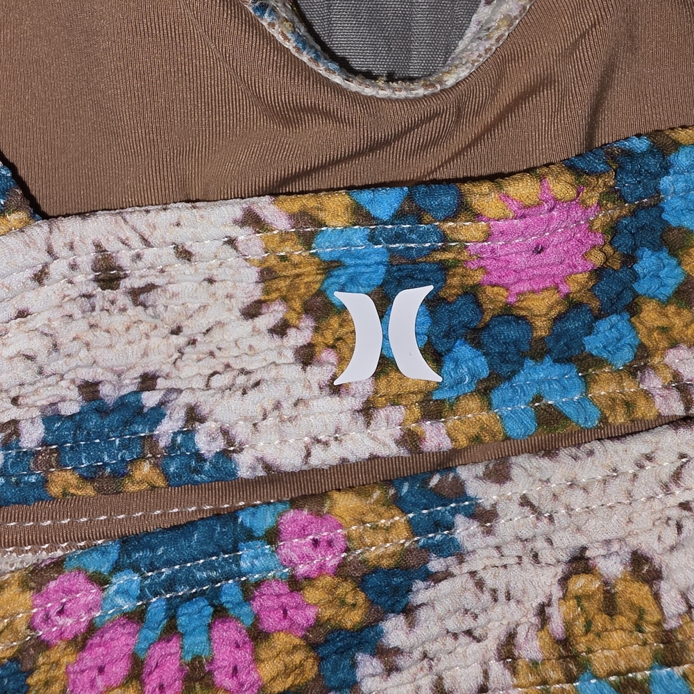 Hurley Crochet Bikini Set with Colorful Pattern - Picture 9 of 9